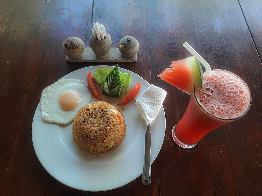 巴厘布纳海滩小屋酒店 艾湄湾 外观 照片
