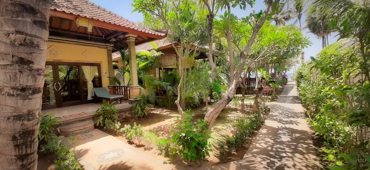 巴厘布纳海滩小屋酒店 艾湄湾 外观 照片